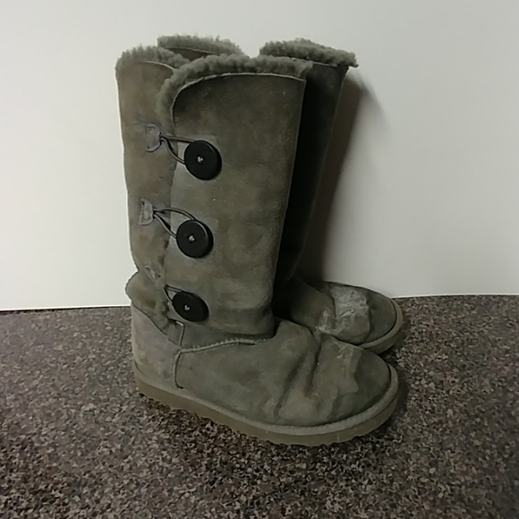 UGG Shoes - UGG Bailey Button Triplet Boots grey womens size 7